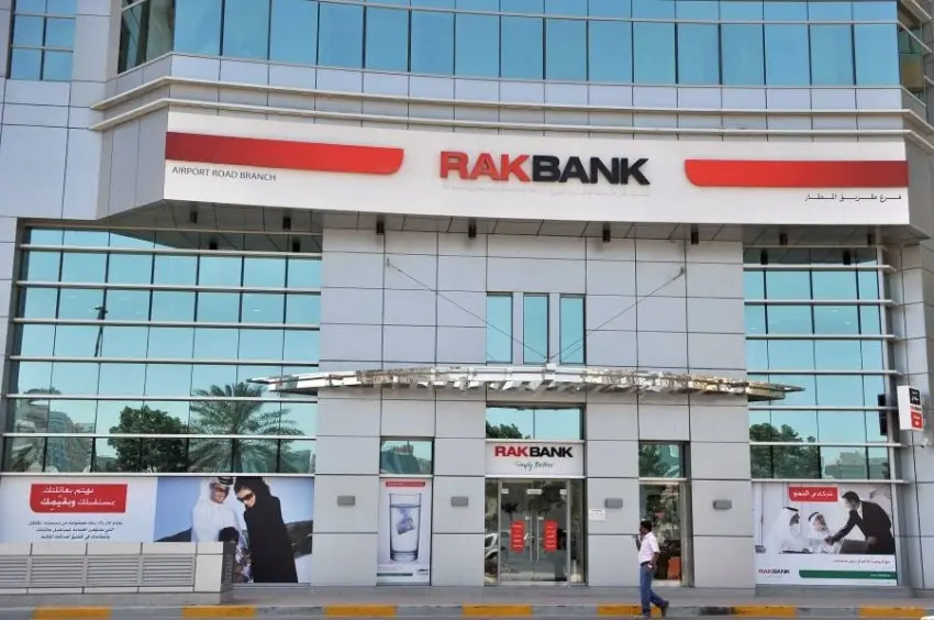 رقم خدمة عملاء بنك رأس الخيمة الوطني RAK Bank رقم خدمة العملاء لبنك رأس الخيمة الوطني (RAK Bank) رقم خدمة عملاء بنك رأس الخيمة الوطني RAK Bank رقم الدعم الفني لعملاء بنك رأس الخيمة الوطني (RAK Bank) يمكنك الاتصال ببنك رأس الخيمة الوطني عبر رقم خدمة العملاء للاستفسار عن جميع الخدمات التي يقدمها البنك وتقديم الشكاوى والاقتراحات بالشكل التالي: رقم خدمة العملاء لبنك رأس الخيمة الوطني في دولة الإمارات العربية المتحدة هو 9742130000+. رقم خدمة العملاء لبنك رأس الخيمة الوطني من خارج دولة الإمارات العربية المتحدة هو +97172064444. رقم الفاكس المخصص لخدمة العملاء في بنك رأس الخيمة الوطني هو 97143263640+. اقرأ أيضًا: عناوين فروع بنك دبي التجاري في دولة الإمارات ومواعيد العمل الخاصة بها. خدمة العملاء للبنك الوطني برأس الخيمة RAK Bank عبر الإنترنت بالإضافة إلى رقم خدمة عملاء بنك رأس الخيمة الوطني، يمكنك الاستفادة من خدمات البنك الإلكترونية بسهولة من خلال الأمور التالية: موقع الإنترنت المخصص لخدمة العملاء في بنك رأس الخيمة الوطني. من هنا . البريد الإلكتروني لخدمة العملاء في بنك رأس الخيمة الوطني من هنا . أوقات الدوام الرسمية في بنك رأس الخيمة الوطني. مواعيد العمل الرسمية في بنك رأس الخيمة الوطني RAK Bank أوقات العمل الرسمية في بنك رأس الخيمة الوطني RAK Bank. حدد بنك رأس الخيمة الوطني (RAK Bank) أوقات العمل الرسمية لديه، حيث تبدأ ساعات العمل من يوم الأحد إلى يوم الخميس من الساعة 8:00 صباحًا حتى الساعة 3:00 عصرًا، ويتوقف البنك عن تقديم خدماته يومي الجمعة والسبت. اقرأ أيضًا: عناوين فروع بنك أم القيوين (NBQ) في الإمارات العربية المتحدة. عناوين فروع بنك رأس الخيمة الوطني RAK Bank في مدينة دبي. عناوين فروع بنك رأس الخيمة الوطني RAK Bank في دبي عناوين فروع بنك رأس الخيمة الوطني (RAK Bank) في دبي يمكنك الاستفادة من الخدمات المصرفية التي يوفرها بنك رأس الخيمة الوطني من خلال زيارة أحد فروعه المنتشرة في مختلف مناطق دبي كالتالي: الفرع عنوان الفرع فرع القوز3 شراع الشيخ زايد - القوز 3 - القوز - منطقة البرشاء والقوز - إمارة دبي. فرع الخضر- ذا غرينز الخضر - ذا غرينز، مجمع إعمار للأعمال، منطقة دبي الجديدة - إمارة دبي. فرع القصيص الصناعية (القصيص - المنطقة الصناعية 2) شارع دمشق - القصيص، المنطقة الصناعية 2 - القصيص الصناعية - منطقة الشمال والمطار - دبي. فرع الراس شارع الخور، قريب من محطة مترو الراس، في منطقة ديرة، في إمارة دبي. فرع ديرة شارع الخور - أمام محطة الحافلات في سوق الذهب - ديرة - منطقة ديرة - مدينة دبي. فرع جبل علي جفرا- جبل علي- منطقة جبل علي- مدينة دبي. فرع المدينة الدولية (سوق التنين) يتموقع في منطقة ضواحي دبي، تحديدا في المدينة الدولية، داخل سوق التنين، في الطابق الأول. فرع القوز الصناعية 3 في مول القوز، القوز الصناعية 3 – القوز – منطقة البرشاء والقوز – إمارة دبي. فرع أم هرير 1 شارع الشيخ خليفة بن زايد - أم هرير1 - أم هرير - منطقة بر دبي - مدينة دبي. فرع دبي مارينا مارينا دايموند - شارع المرسى - دبي مارينا - المنطقة الجديدة في دبي - مدينة دبي. فرع مدينة دبي طريق الشيخ زايد - المنطقة الجديدة في دبي - مدينة دبي. فرع رقة البطين شارع المكتوم - بجوار فندق كونكورد الإمارات - منطقة رقة البيطين - منطقة ديرة - إمارة دبي. فرع مردف تقع في منطقة شمال شرق مردف، في شارع الجزائر، بجوار مسجد مردف في مدينة دبي. فرع مجمع دبي للاستثمار (قرية المجتمع البيئي) مجمع دبي للاستثمار - القرية المجتمعية الخضراء - منطقة دبي الجديدة - إمارة دبي. فرع عود ميثاء يقع في مركز سلطان للأعمال في منطقة عود ميثاء، بر دبي، في مدينة دبي. فرع قرية جبل علي (ابن بطوطة) قرية جبل علي - قام ابن بطوطة بزيارة مول دبي، في قسم الصين، الذي يقع في منطقة جبل علي، التابعة لإمارة دبي. عناوين فروع بنك رأس الخيمة الوطني RAK Bank في مدينة دبي. أقرأ أيضًا: فروع وأوقات عمل بنك الفجيرة الوطني NBF في الإمارات العربية المتحدة خدمة زبائن بنك رأس الخيمة الوطني عبر منصات التواصل الاجتماعي يمكنك التعرف على جميع الخدمات التي يوفرها بنك رأس الخيمة الوطني من خلال الحسابات الرسمية للبنك على منصات التواصل الاجتماعي وهي: خدمة عملاء بنك رأس الخيمة الوطني عبر فيسبوك من هنا . خدمة العملاء في بنك رأس الخيمة الوطني على لينكد إن. من هنا . أقرأ أيضًا: فروع بنك الإمارات دبي الوطني في المملكة العربية السعودية الأسئلة الشائعة كيف يمكنني الاتصال بخدمة العملاء في بنك رأس الخيمة الوطني؟ يمكنك الاتصال بخدمة عملاء بنك رأس الخيمة الوطني من داخل الإمارات العربية المتحدة على الرقم 0000 213 974+، ومن خارج الدولة على الرقم 4444 206 971+. هل يعمل بنك رأس الخيمة الوطني يوم السبت؟ يبدأ دوام بنك رأس الخيمة الوطني من يوم الأحد إلى يوم الخميس من الساعة 8:00 صباحًا حتى الساعة 3:00 بعد الظهر، ويتوقف عن العمل في يومي الجمعة والسبت. وصلنا إلى نهاية مقالنا الذي تناولنا فيه رقم خدمة عملاء بنك رأس الخيمة الوطني (RAK Bank)، بالإضافة إلى فروعه وطرق التواصل معه سواء عبر الموقع الإلكتروني، البريد الإلكتروني، أو من خلال حساباته الرسمية على وسائل التواصل الاجتماعي.