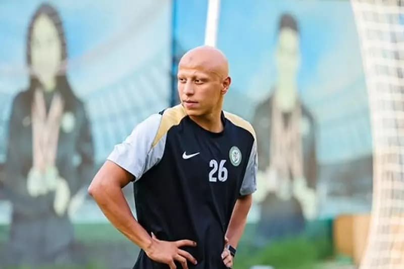 أول رد من نجم منتخب مصر على انتقاله المحتمل