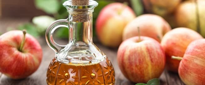 مخاطر تناول خل التفاح على المعدة